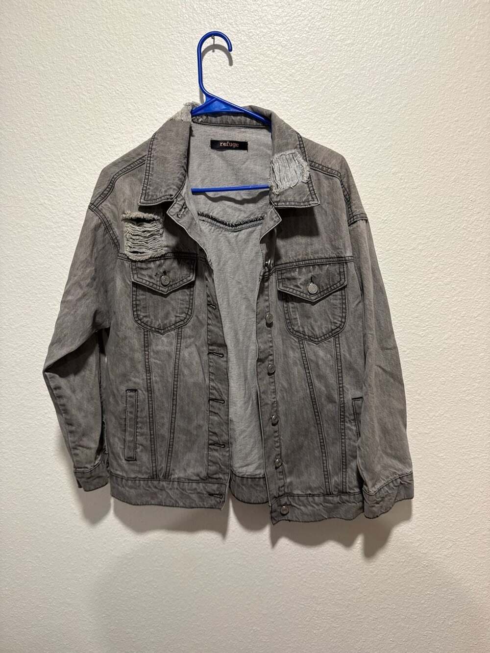 BNWOT Refuge Distressed Grey Denim Jacket Size S